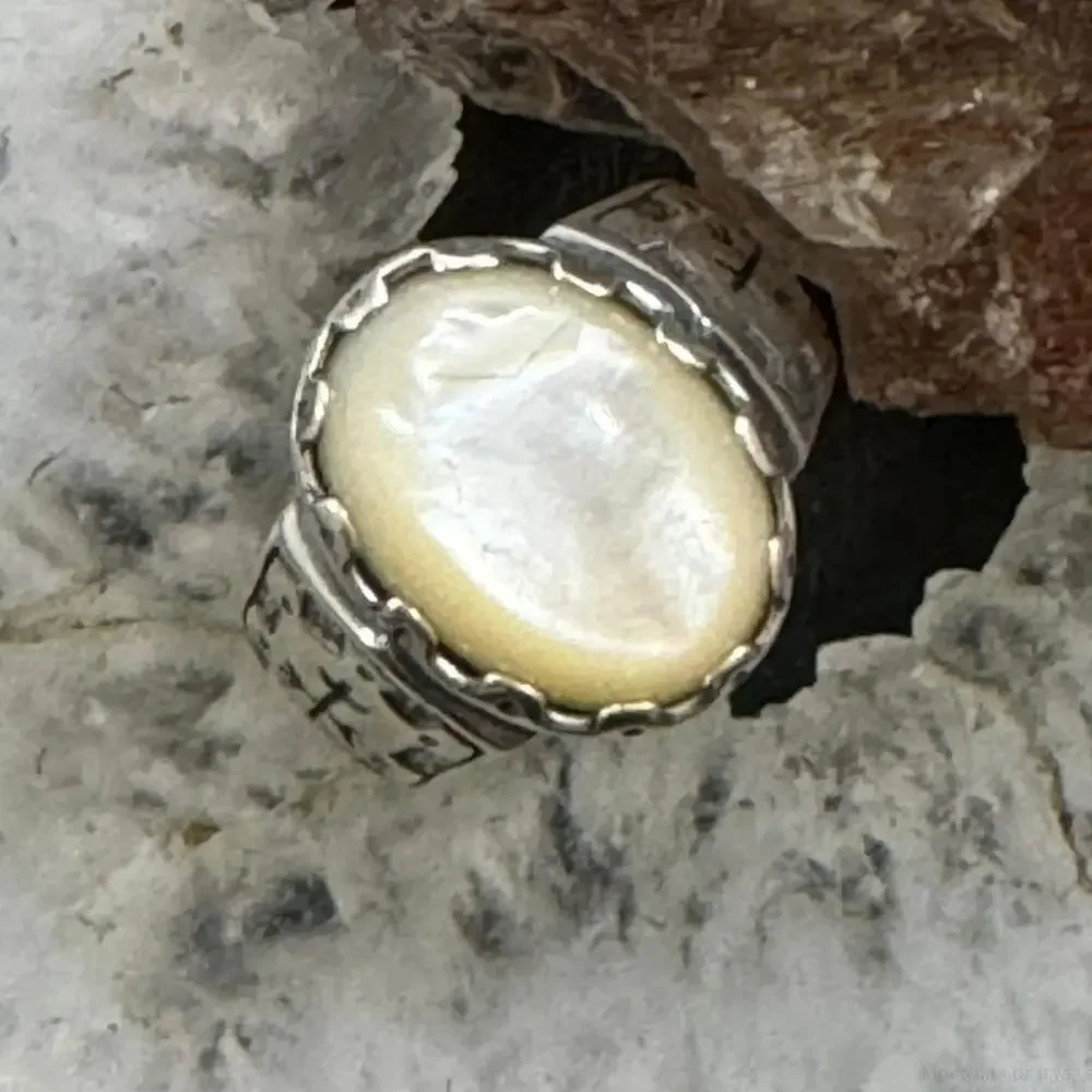 Carolyn Pollack Sterling Oval Mother of Pearl Decorated Shield Ring For Women